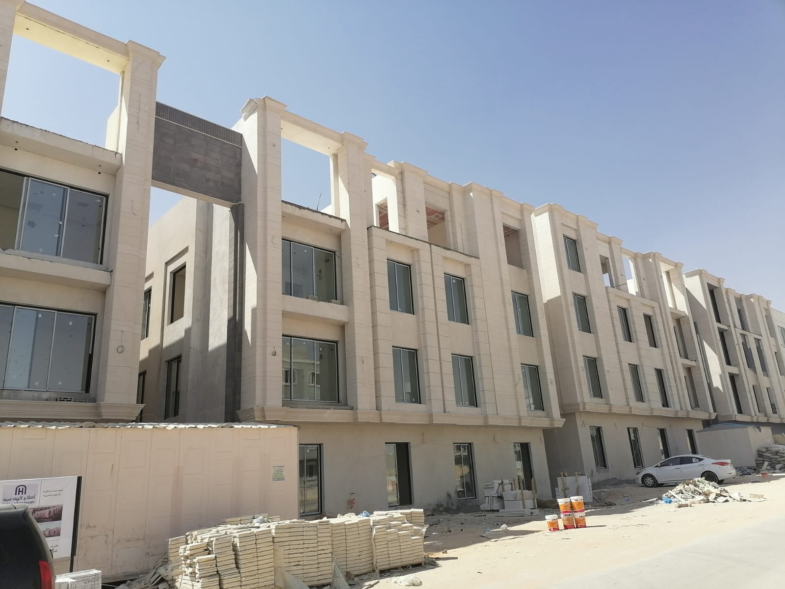 رواد الزجاج بالرياض