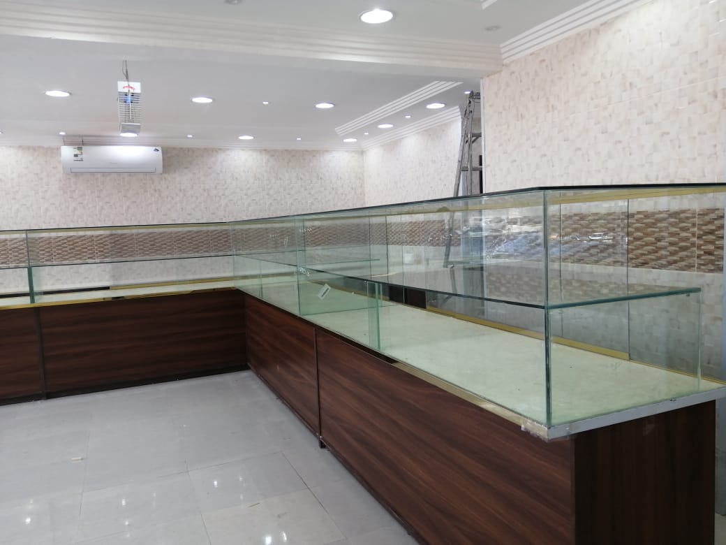 رواد الزجاج بالرياض