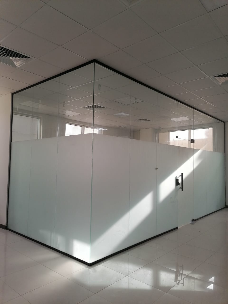 رواد الزجاج بالرياض