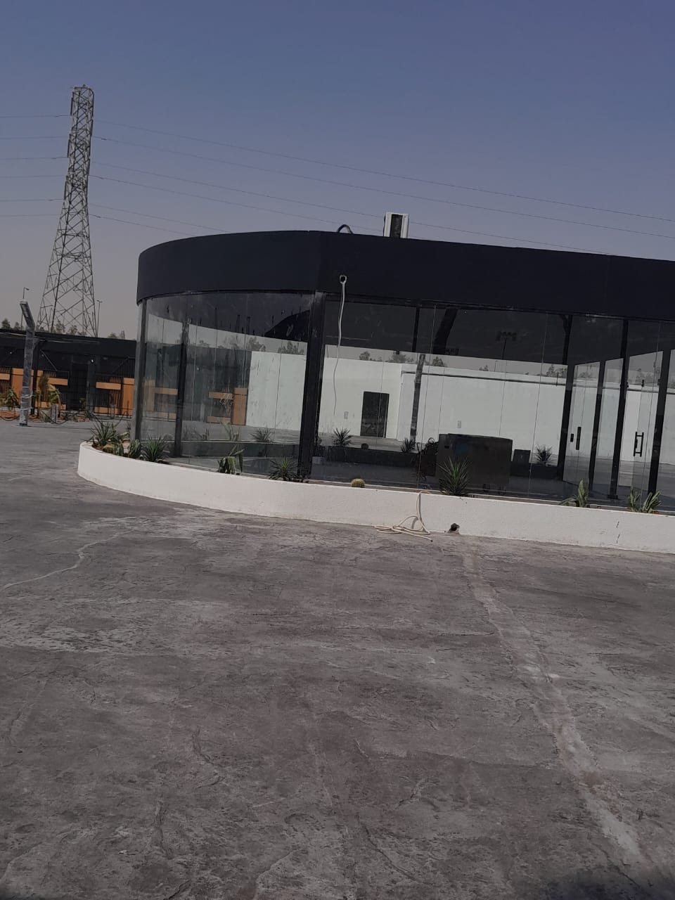 رواد الزجاج بالرياض