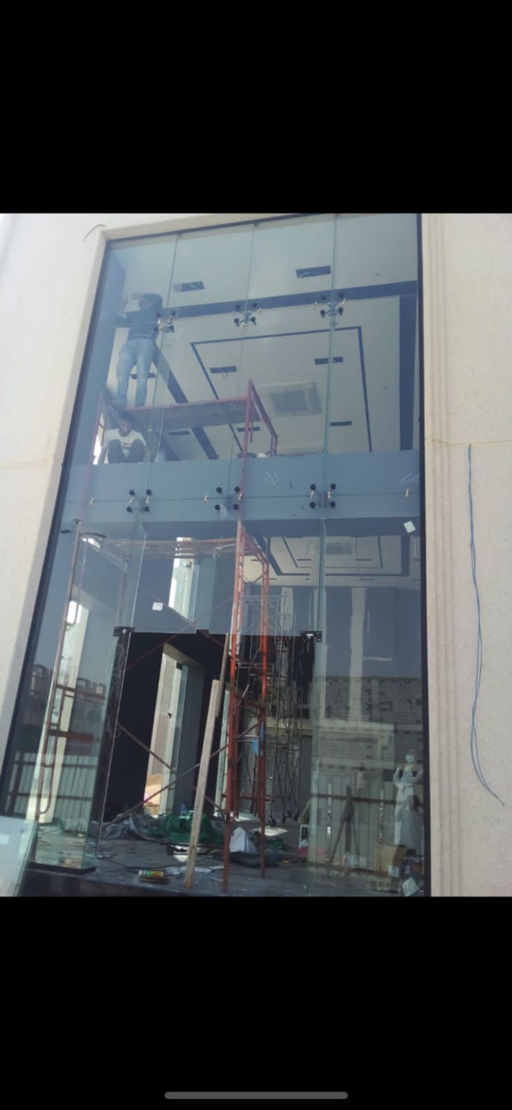 رواد الزجاج بالرياض