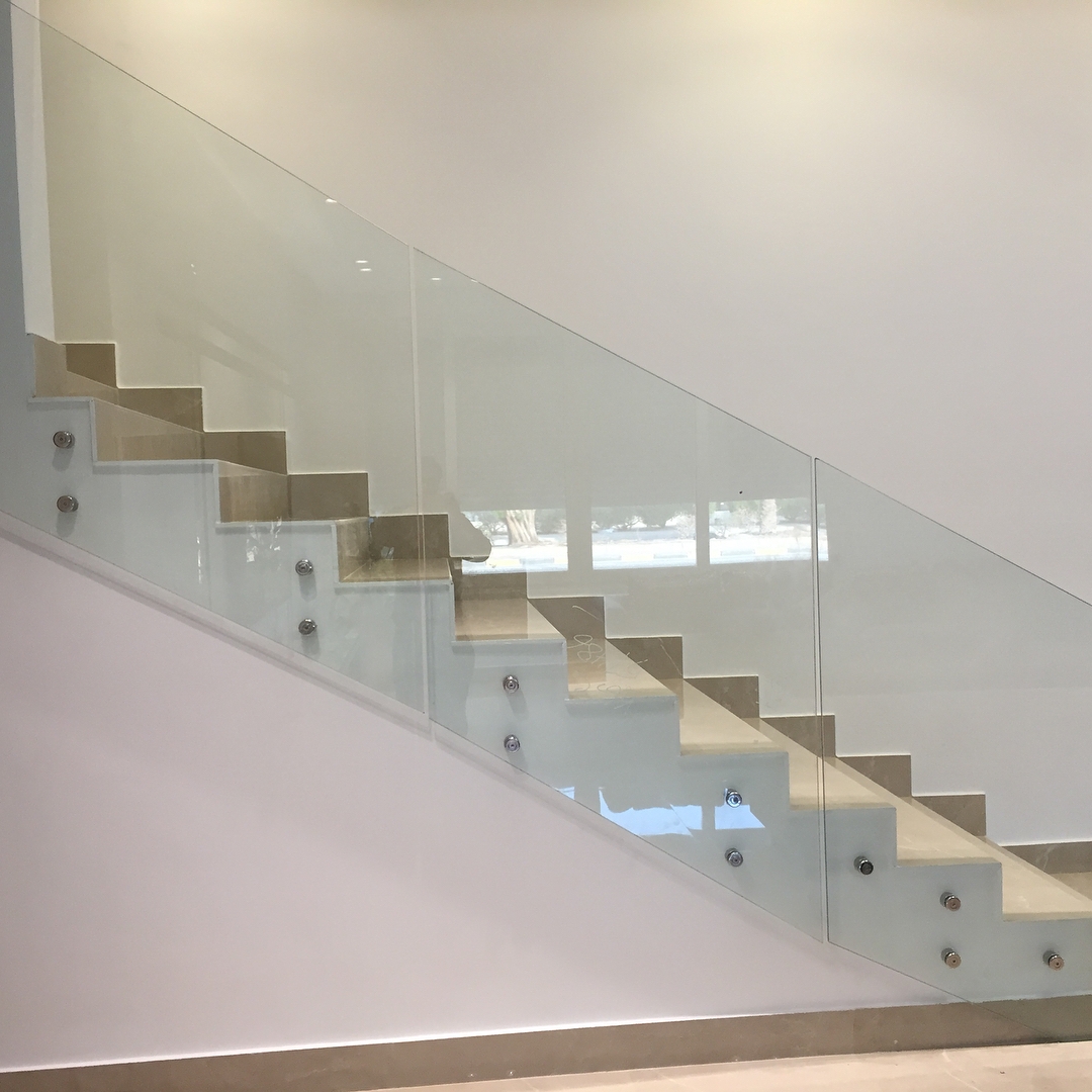 رواد الزجاج بالرياض